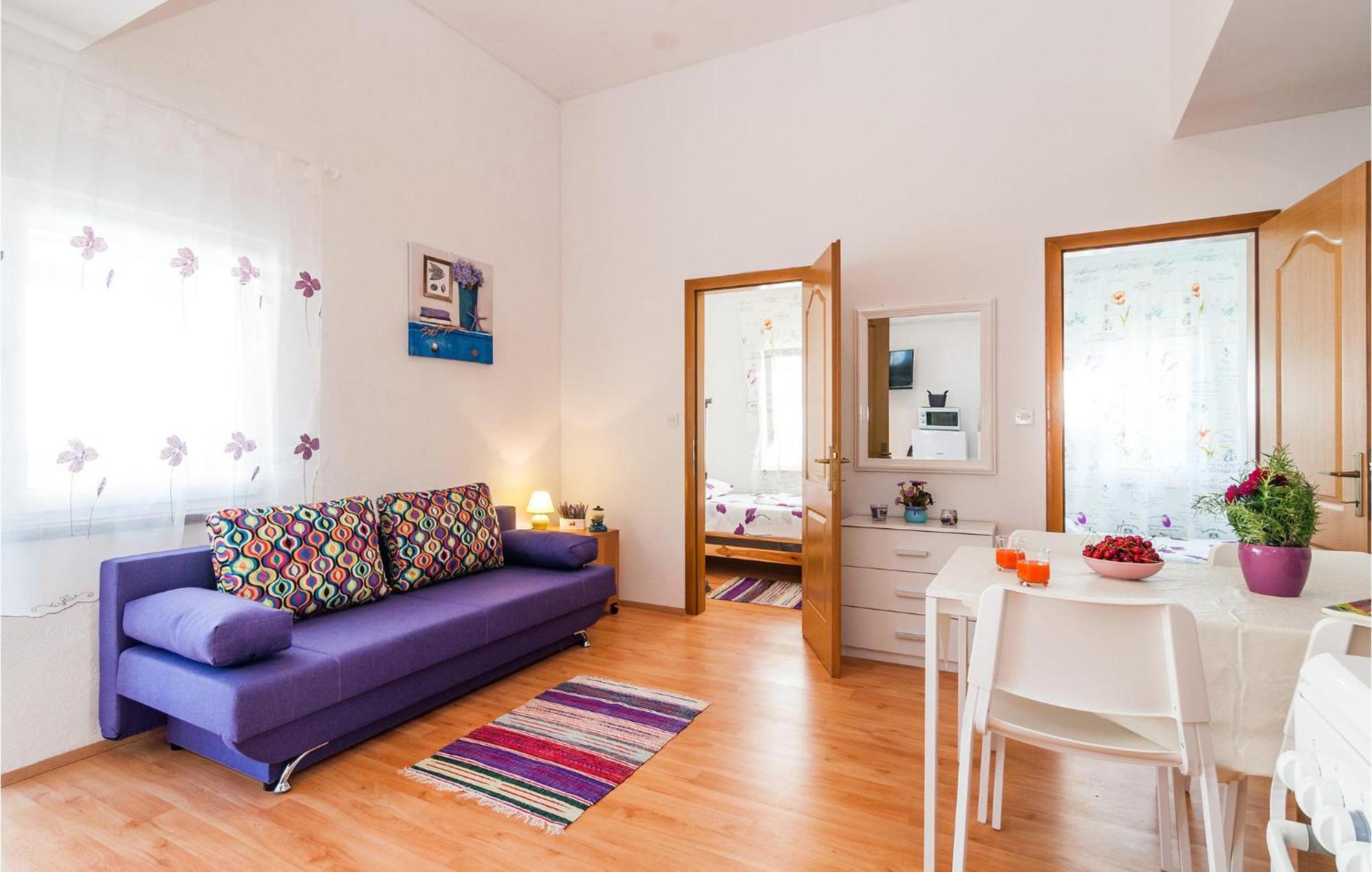 Nice Apartment In Vinjerac With Kitchen מראה חיצוני תמונה